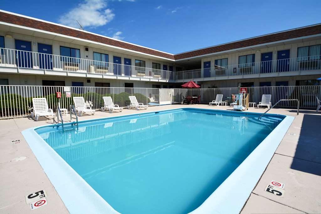 Motel 6 Windsor Locks CT Hartford - photo 7