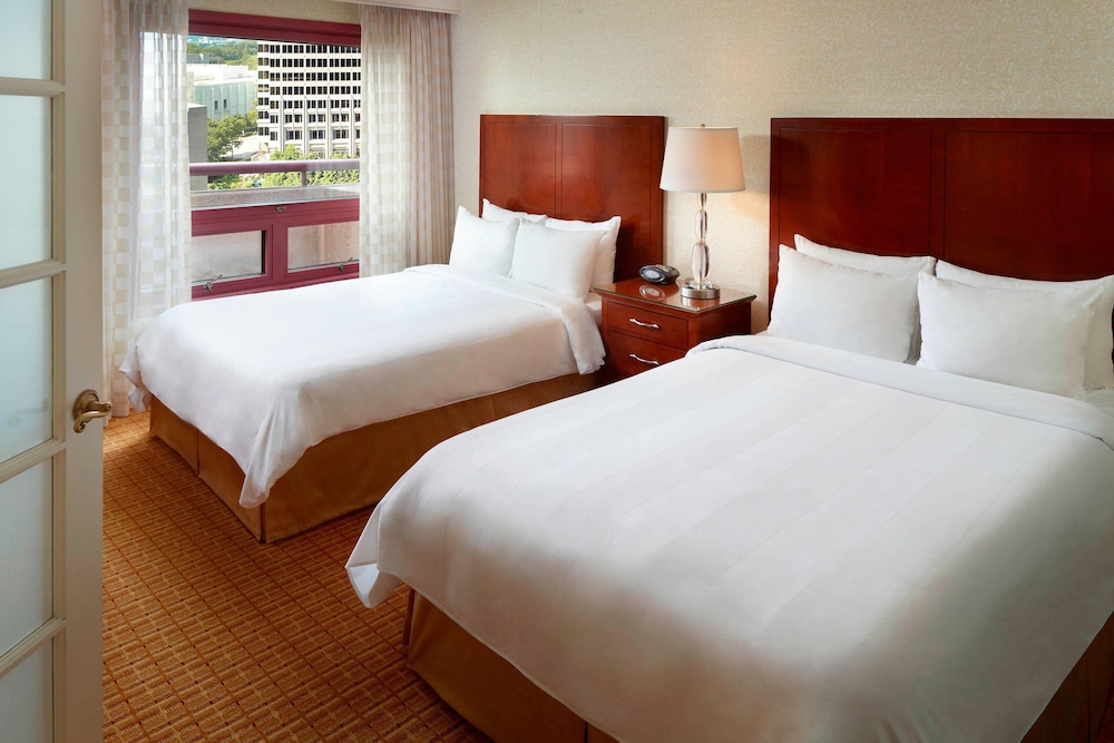 Atlanta Marriott Suites Midtown - photo 6