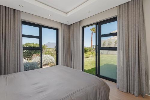 Sunset Kite & Golf Villa