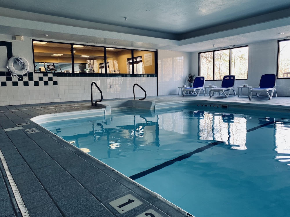 Holiday Inn Express Hotel & Suites Plymouth by IHG - photo 35