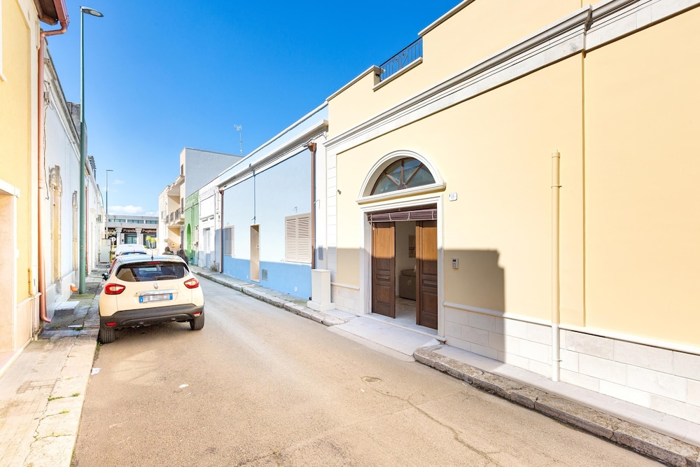 Dependance di Cristina by BarbarHouse — 4-Star Luxury Hotel in Guagnano, Italy
