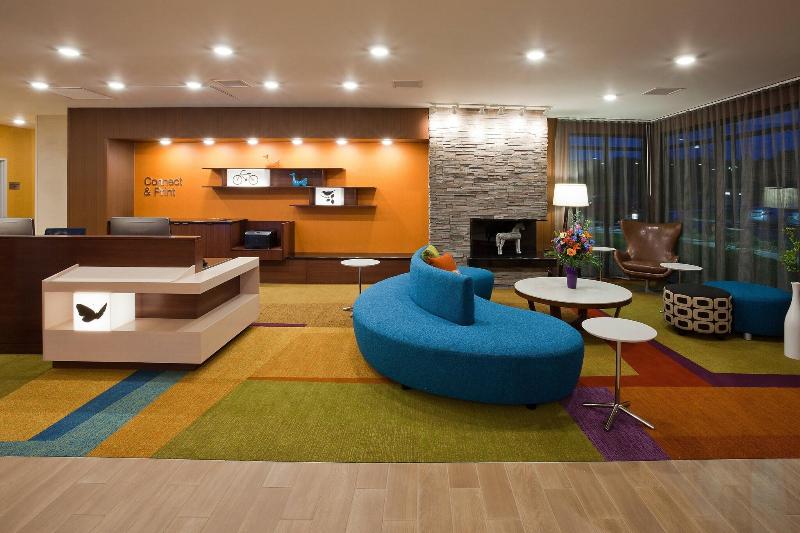 Fairfield Inn & Suites by Marriott St. Paul Northeast - photo 2
