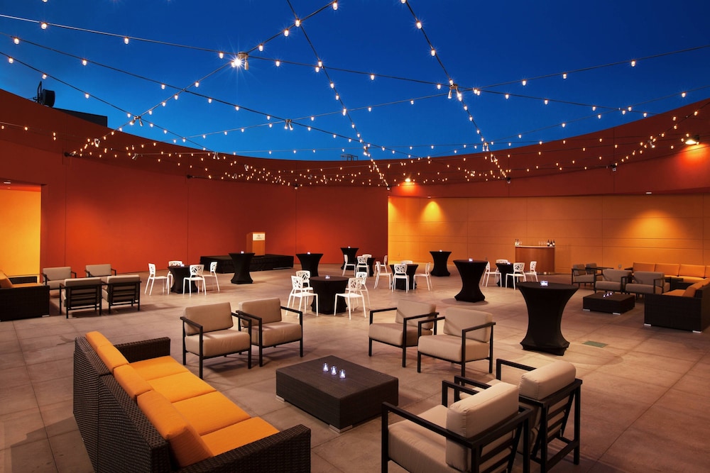 Sheraton Phoenix Downtown - photo 2