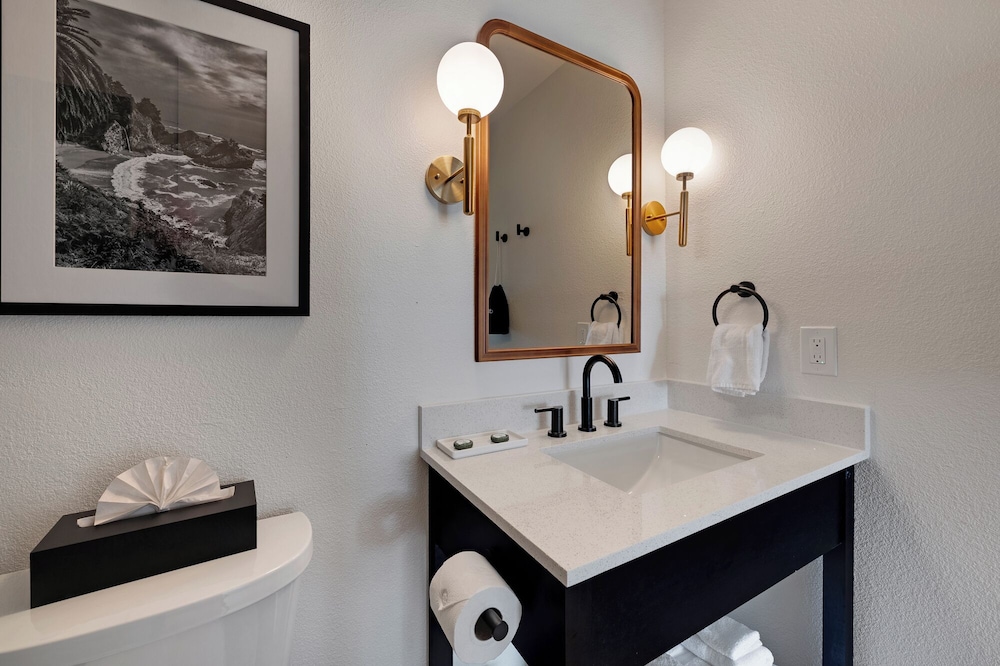 Bodega Coast Inn and Suites - photo 45
