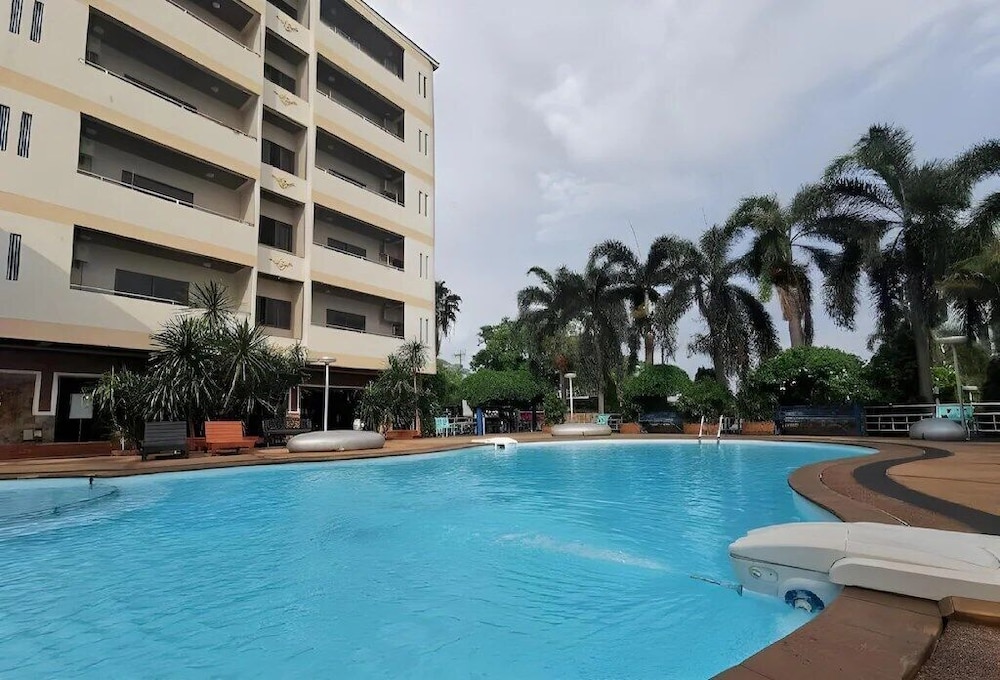 Hi Hotel — hotel in Nong Khae
