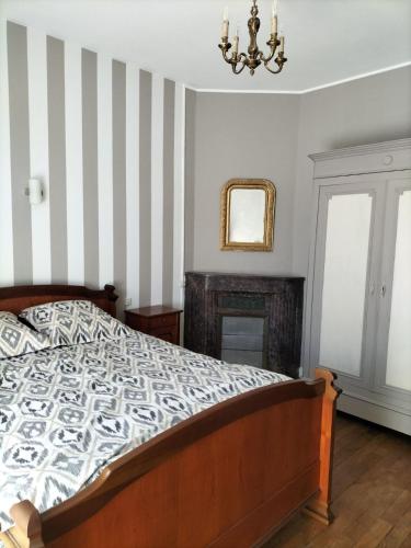 Au coeur d'un village creusois - carbon neutral hotel in Unknown City