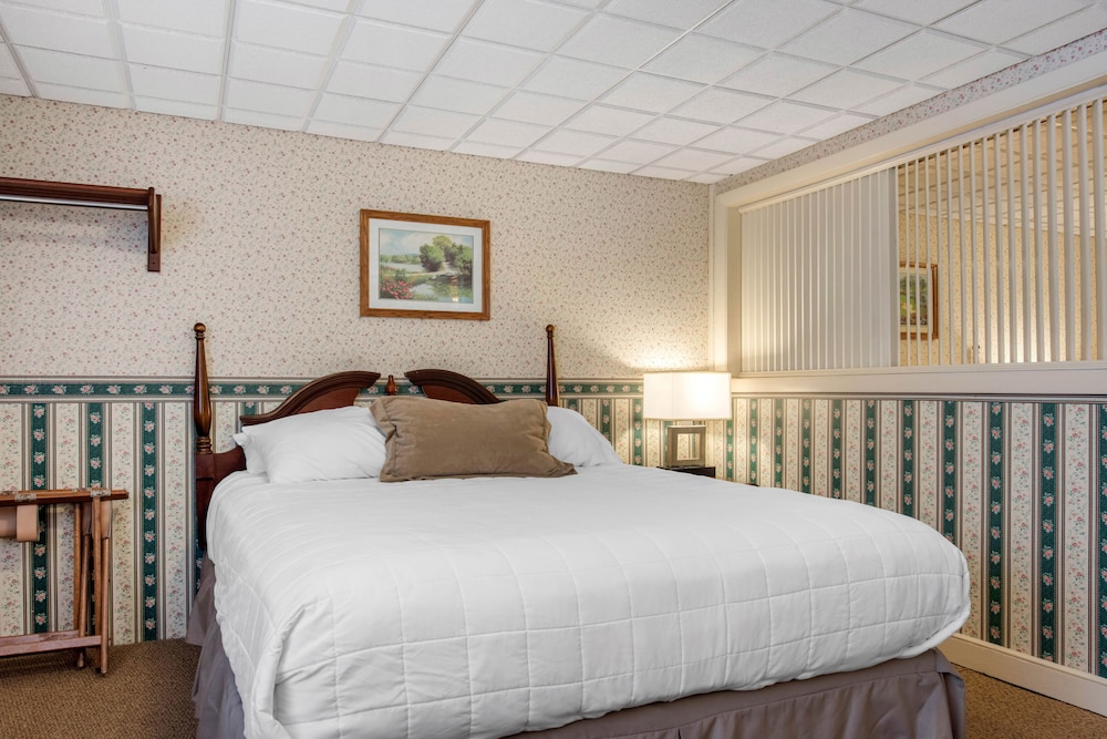 Coachman Inn Maine - photo 5