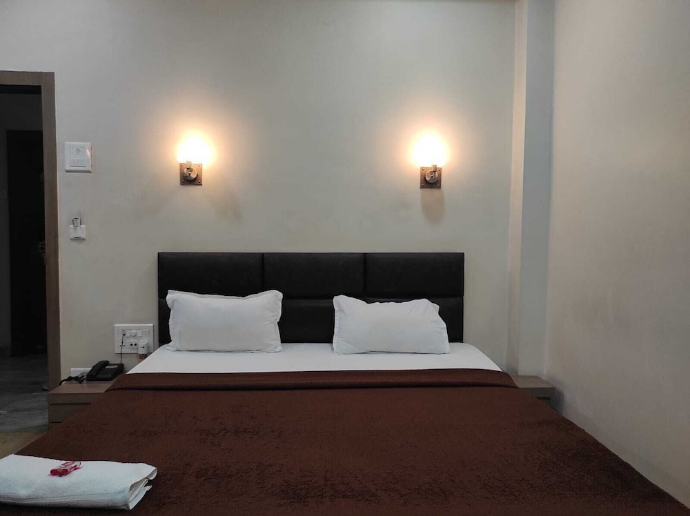 Hotel Holiday Palace — Sibsagar — photo 3