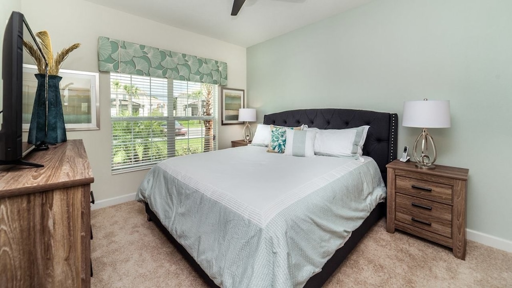 Grhdog9041 Champions Gate Resort 4 Bed 3 Baths Townhouse - photo 13
