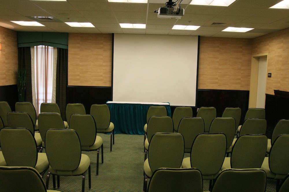 Hampton Inn & Suites Austin Lakeway - photo 40