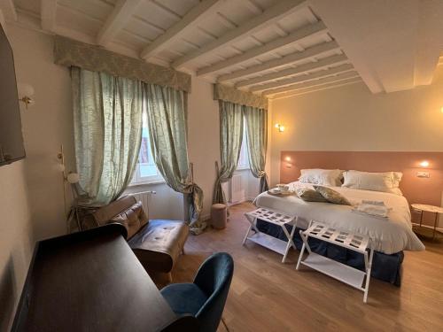 Paolina Place — 4-Star Luxury Hotel in Rome, Italy