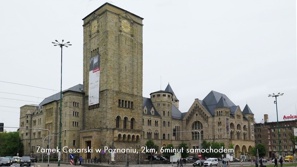 Apartamenty Homely Place Centrum — 4-Star Luxury Hotel in Poznan, Poland
