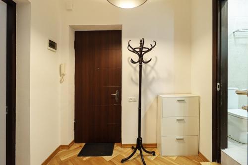 Stylish 3BR Apt near Mziuri Park By Wehost