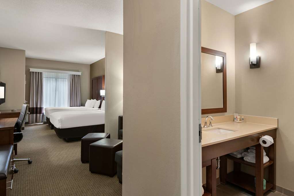 Comfort Suites Hummelstown Hershey - photo 13