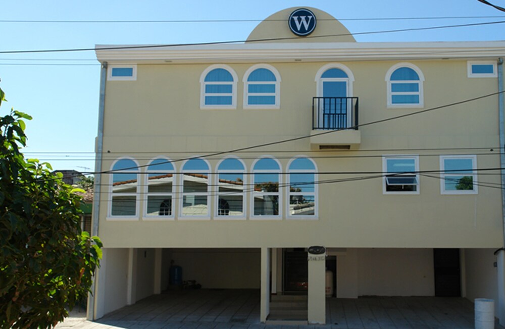 Hotel Windsor Plaza pet-friendly hotel San Salvador