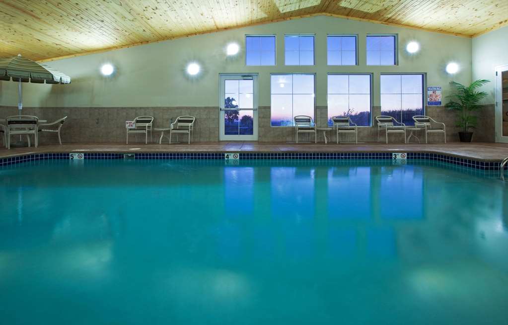 AmericInn by Wyndham Osage - photo 12