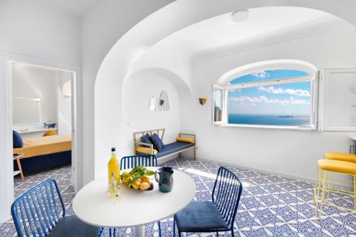 Casa Lou Positano — 4-Star Luxury Hotel in Positano, Italy