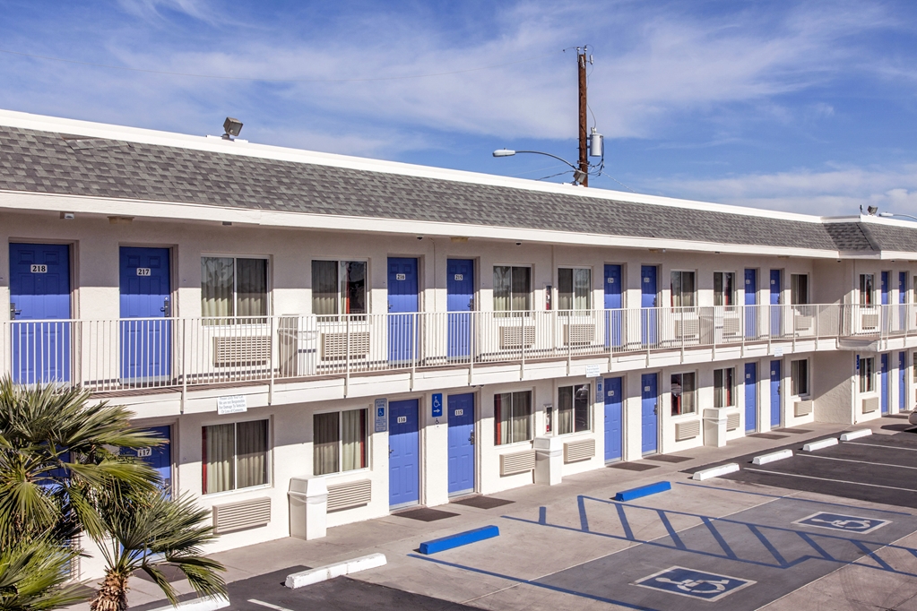 Motel 6 Phoenix AZ Airport 24th Street - photo 2