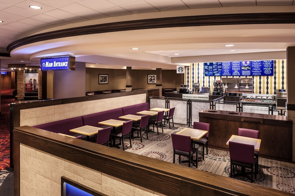 Harrah's Joliet Casino & Hotel A Caesars Rewards Destination - photo 32