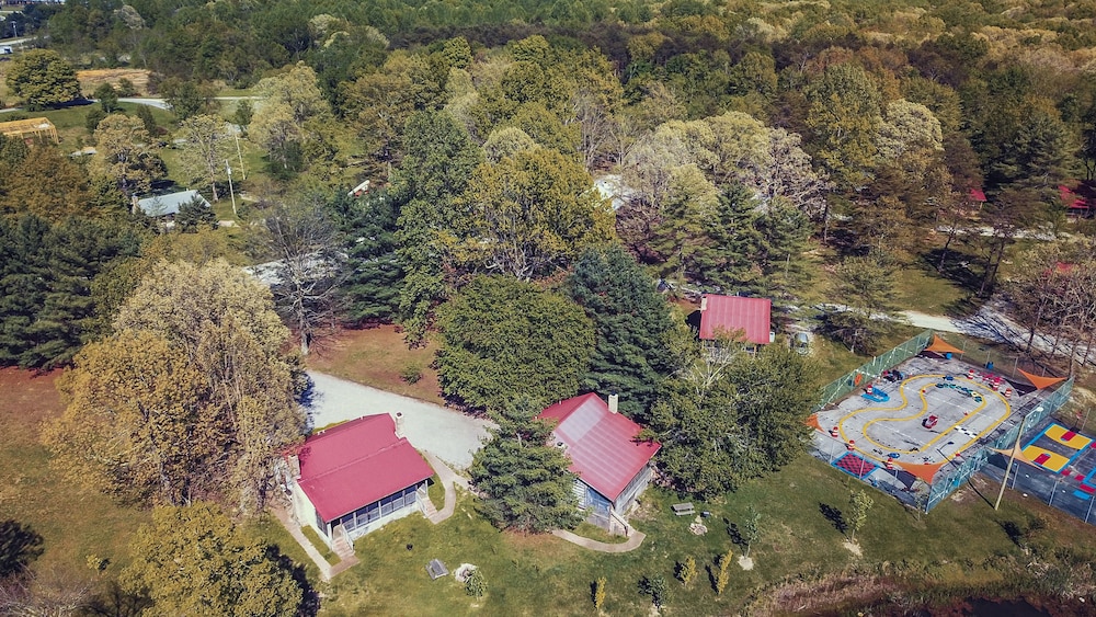The Smokehouse Lodge and Cabins - photo 77