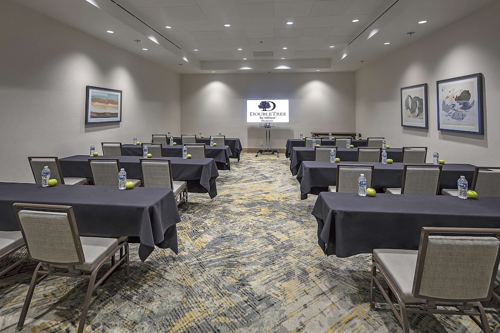 DoubleTree by Hilton Hotel Modesto - photo 56