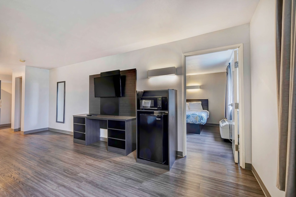 Motel 6 Mesquite TX Balch Springs - photo 18