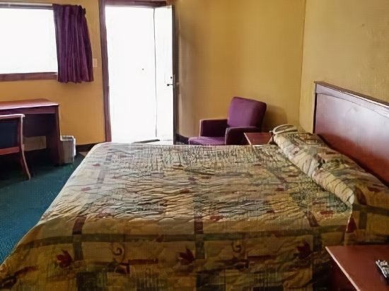 Wolds Motel Mt. Pleasant - photo 12