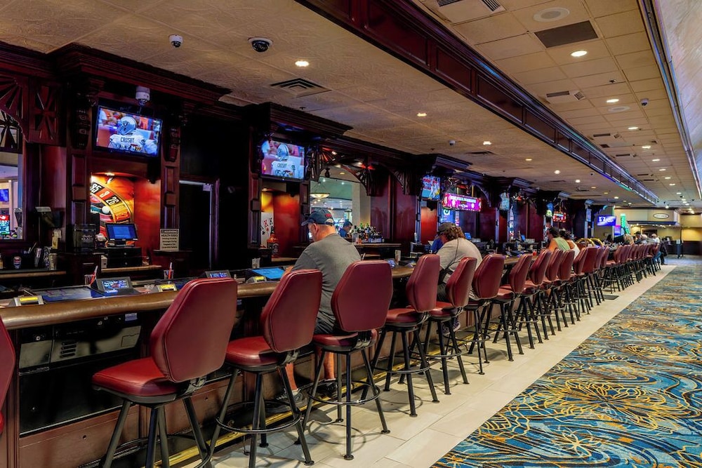 Virgin River Hotel and Casino - photo 45