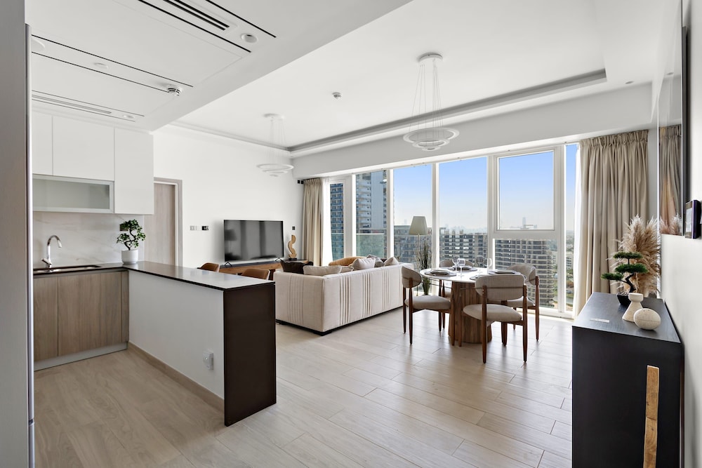 Stunning One bedroom Apartment in Me Do Re in JLT — 4-Star Luxury Hotel in Dubai, United Arab Emirates