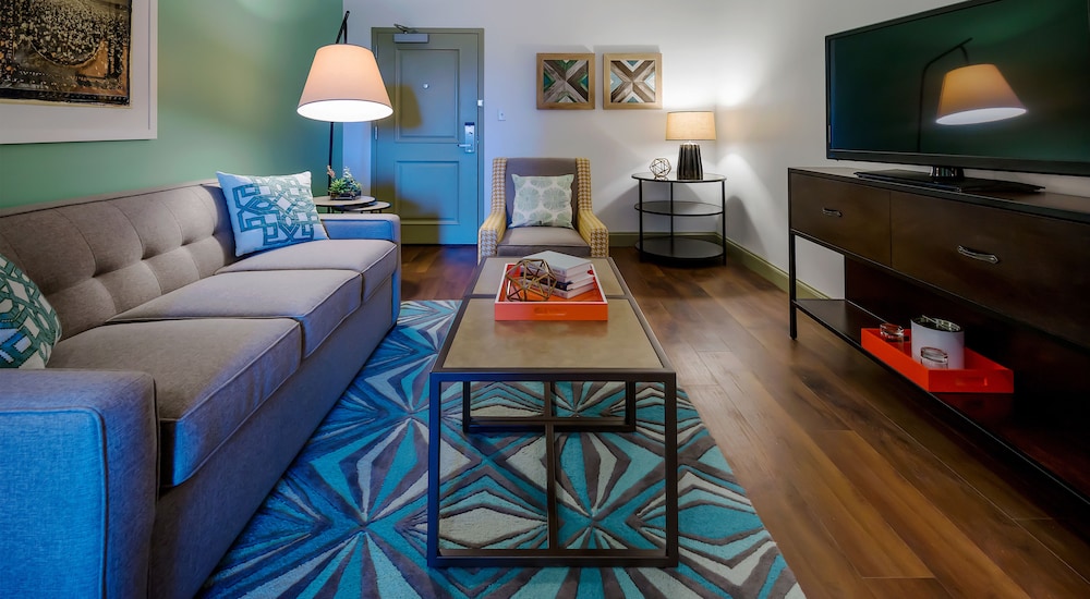 Hotel Indigo Savannah Historic District by IHG - photo 8