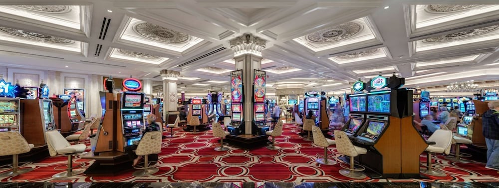 The Venetian Prestige Club Lounge - photo 31