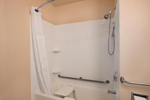 Days Inn by Wyndham Keene NH - photo 21