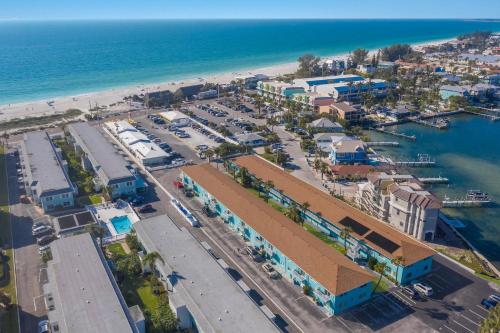Bay View Bliss in Bradenton Beach, United States
