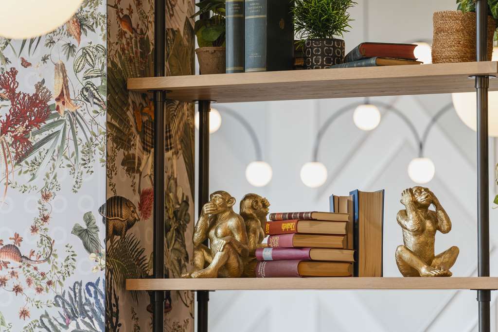 Restaurant detail decoration