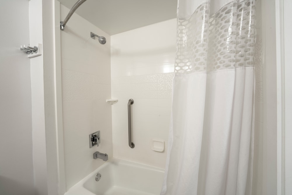 Hampton Inn Jacksonville South I 95 at JTB - photo 19
