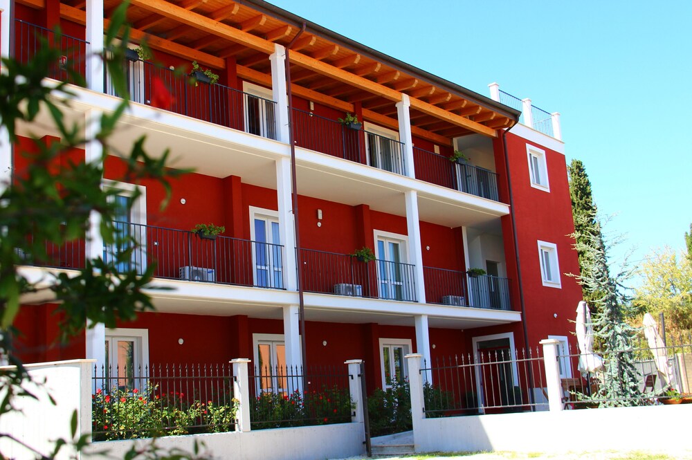 Residence Candeloro — 4-Star Luxury Hotel in Francavilla Al Mare, Italy