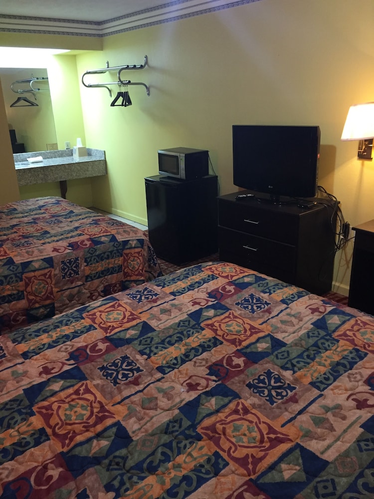 Lexington Inn - photo 14