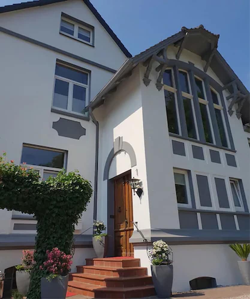 TownHuus Nr.1 - carbon neutral hotel in Malente