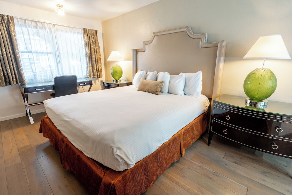 Sands Inn & Suites - photo 12