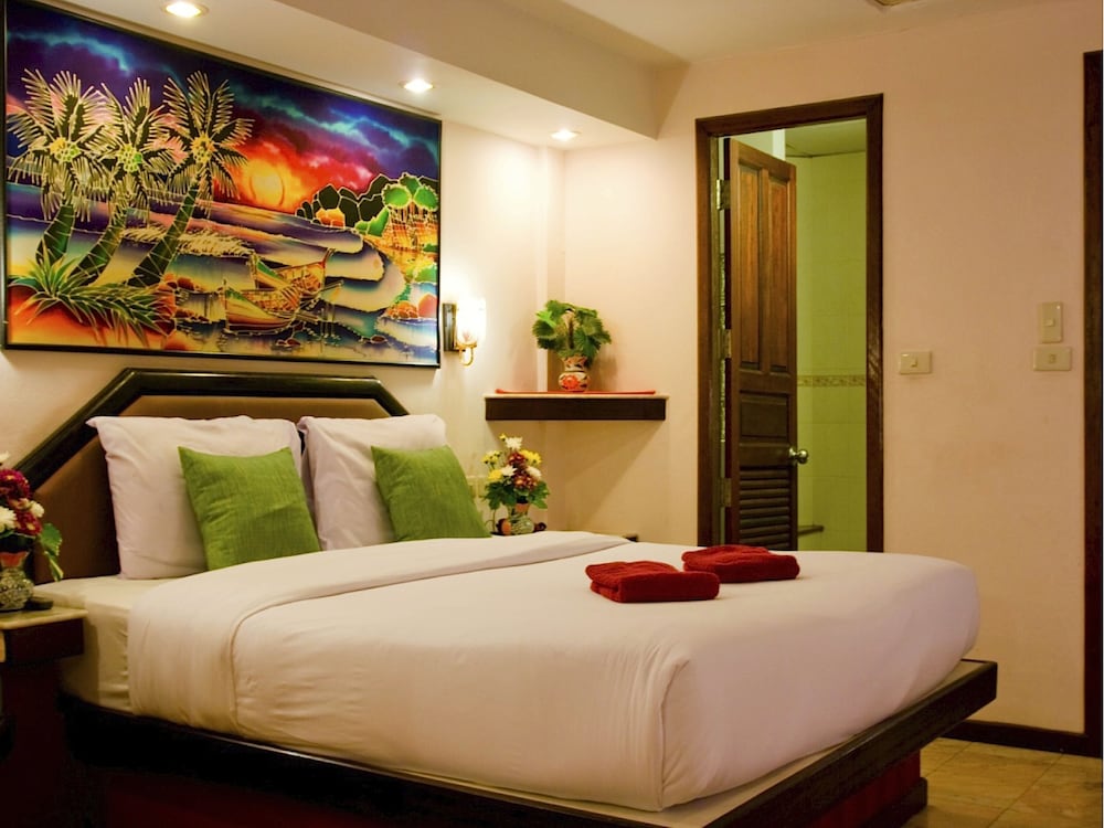 Paradise Inn - carbon neutral hotel in Phuket