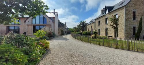 Les Grands Gites de Cancale Gites de Charme Avec Jacuzzi in Cancale, France