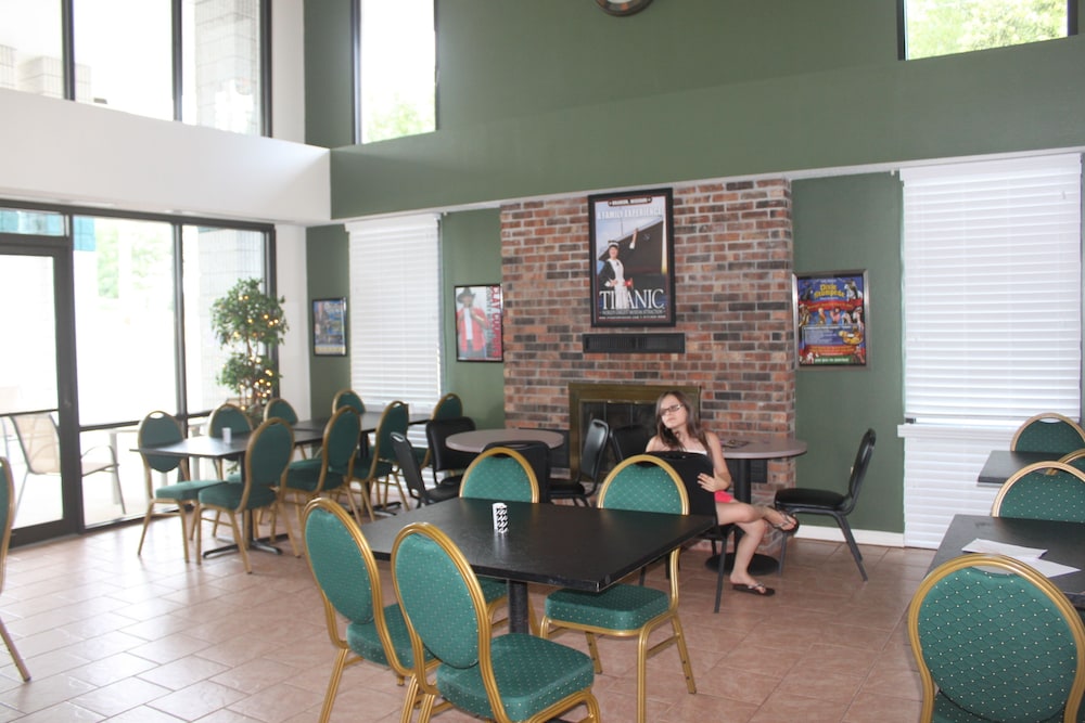 Ozark Valley Inn - photo 43