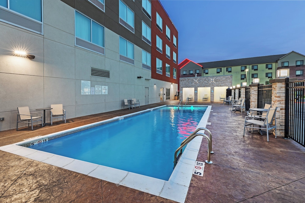 Holiday Inn Express & Suites Tulsa Northeast Owasso by IHG - photo 21