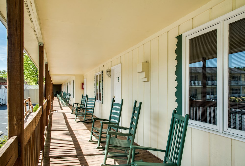 Boxwood Lodge - photo 73