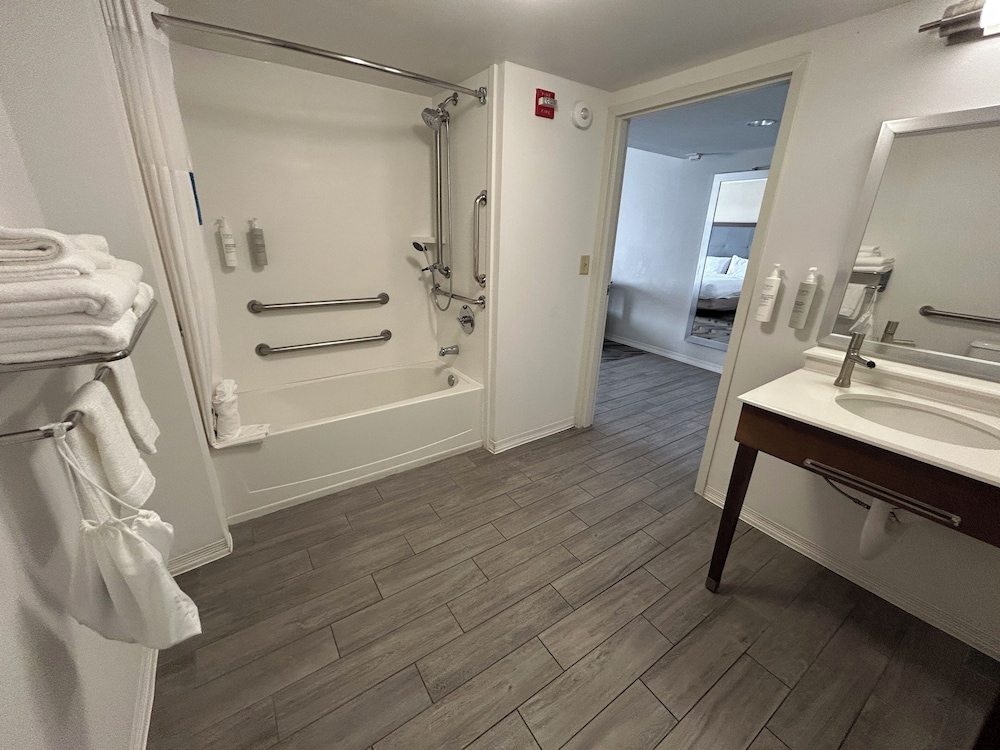 Hampton Inn & Suites Clermont - photo 30
