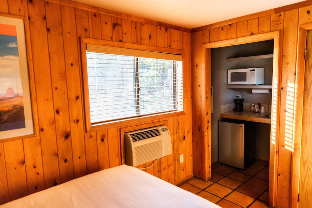 Red Stone Inn - photo 7