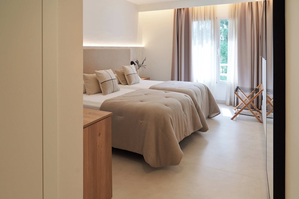 Jardines La Tejera — 4-Star Luxury Hotel in Olula Del Rio, Spain