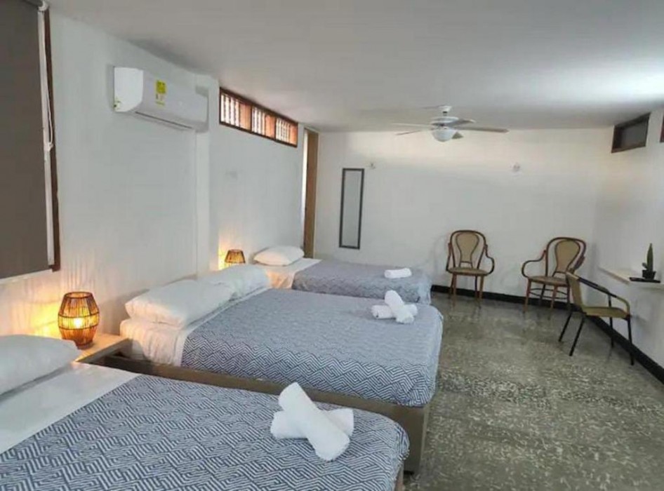 Hotel M4 J — hotel in Cartagena