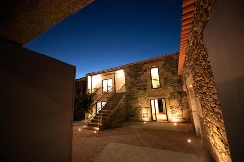 Casa de Trás o Muro — 4-Star Luxury Hotel in Vila Real, Portugal