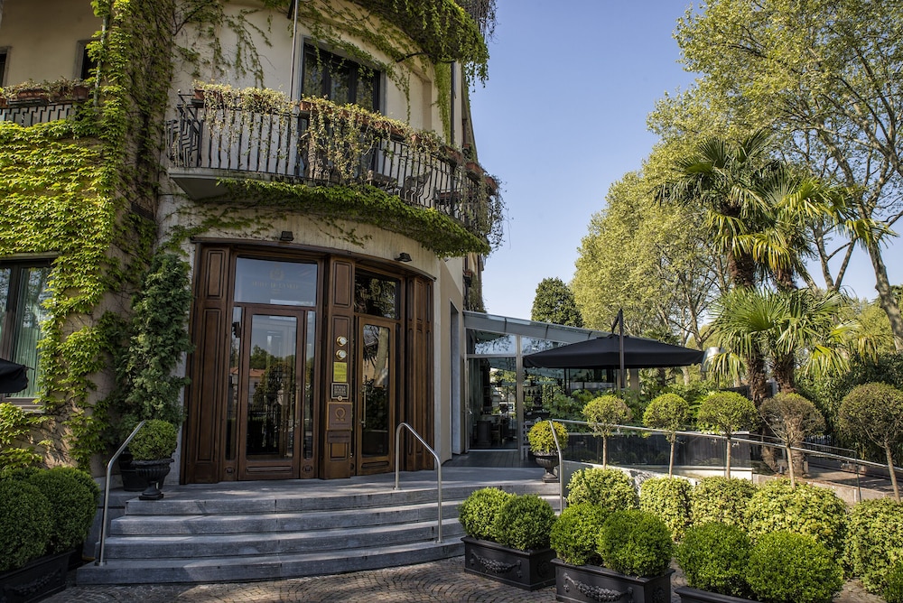 Hotel de la Ville Small Luxury Hotels of the World - carbon neutral hotel in Monza